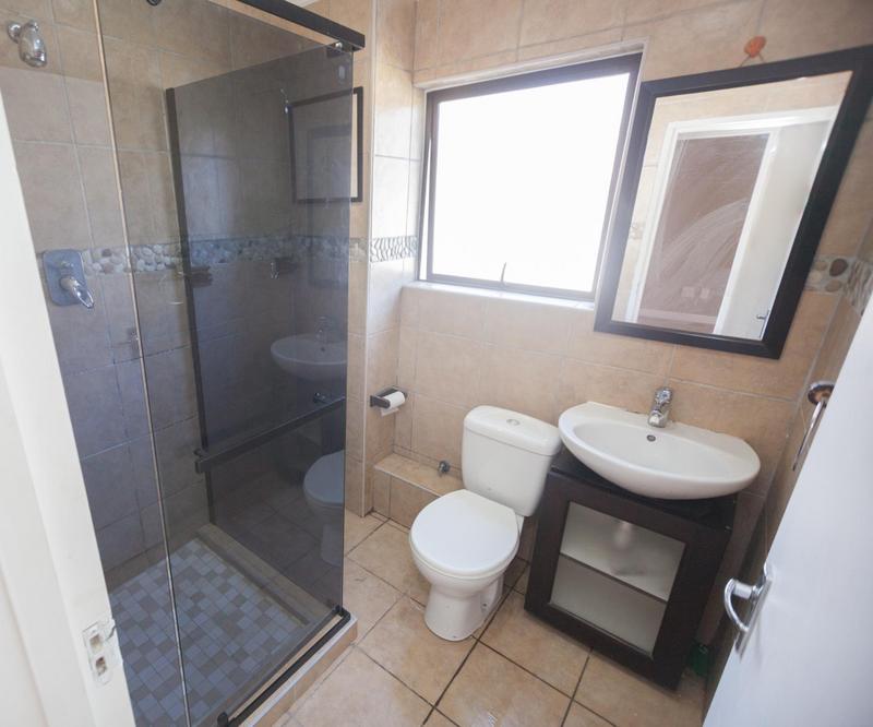 2 Bedroom Property for Sale in Bloubergrant Western Cape